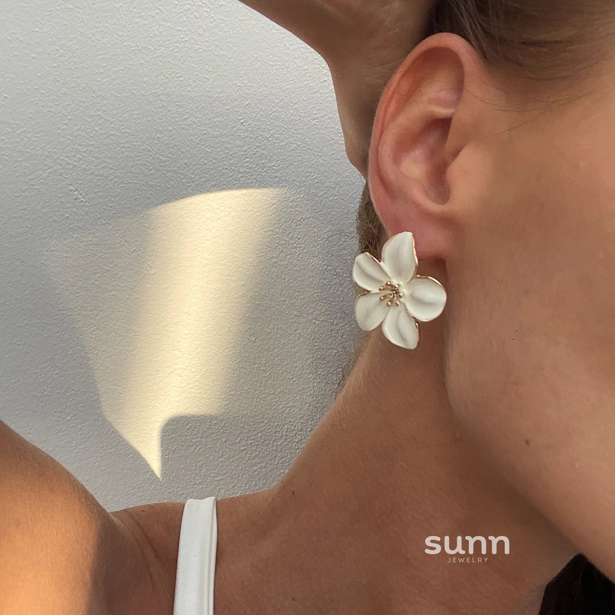 Anny Petal Bloom Stud Earrings