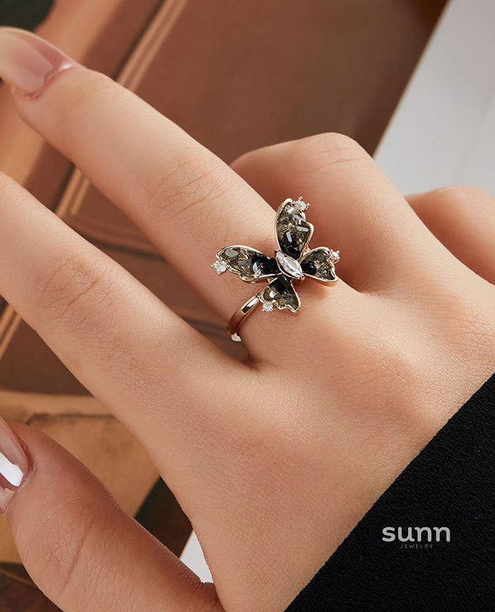 Anorah Vintage Black Butterfly Ring [MA4DPEA7]