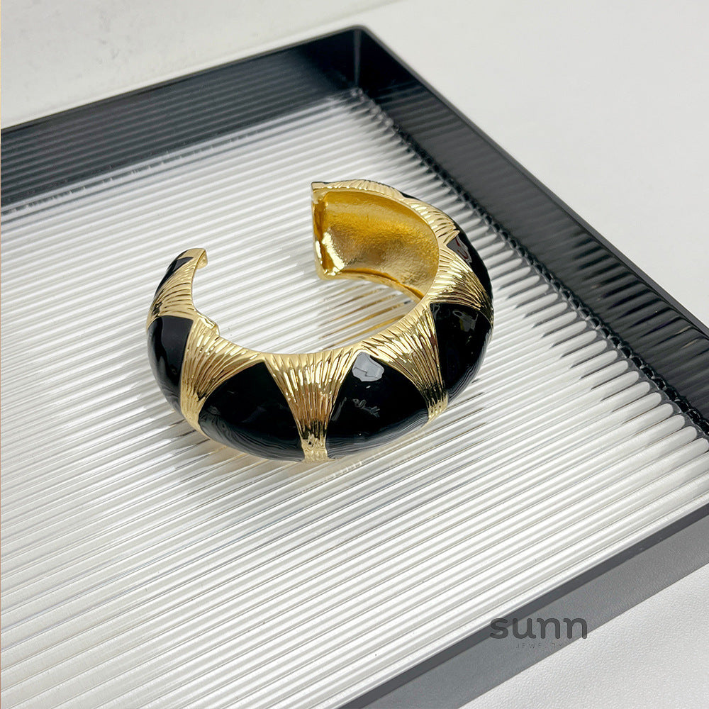 Antonella Enamel Cuff Bracelet [43TKP8YQ]