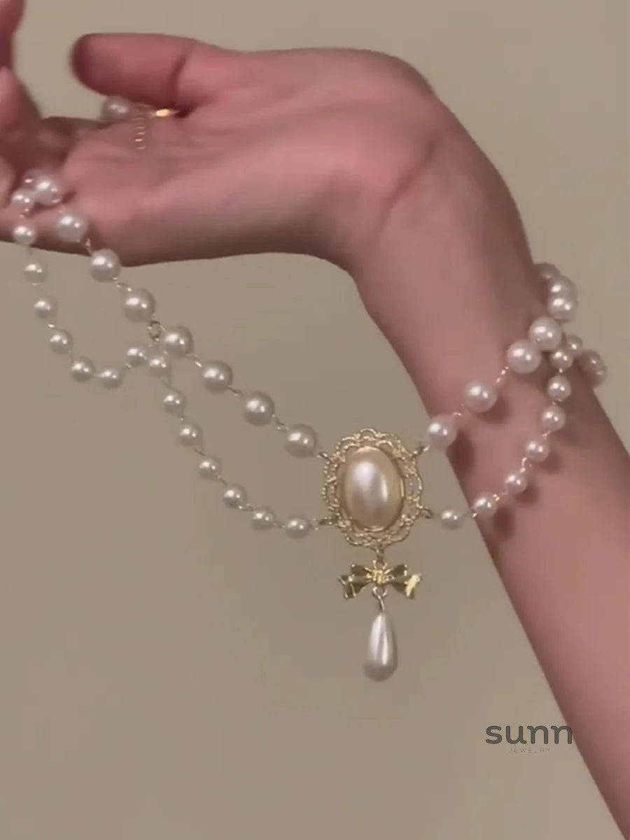 Antonella Pearl Teardrop Necklace