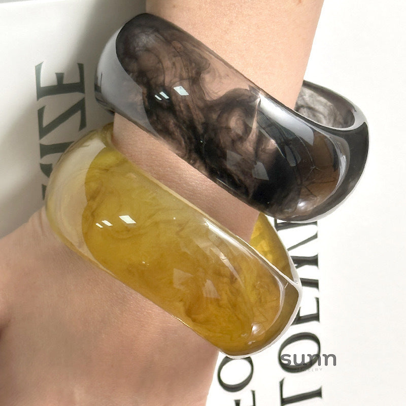 Anuhea Gradient Resin Bangle [OKJU4LE1]