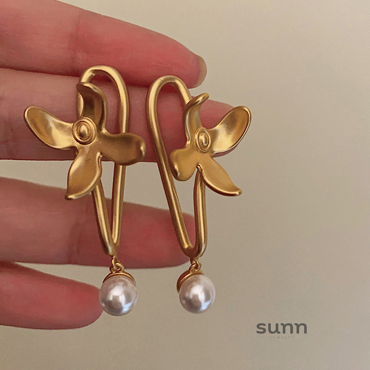 Anuhea Matte Gold Pearl Earrings [I9Z5Y3DW]