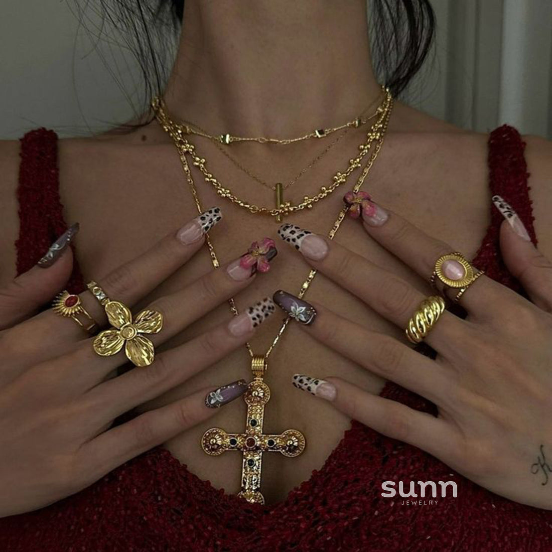 Anusha Diamond Cross Sweater Necklace [319MENBD]