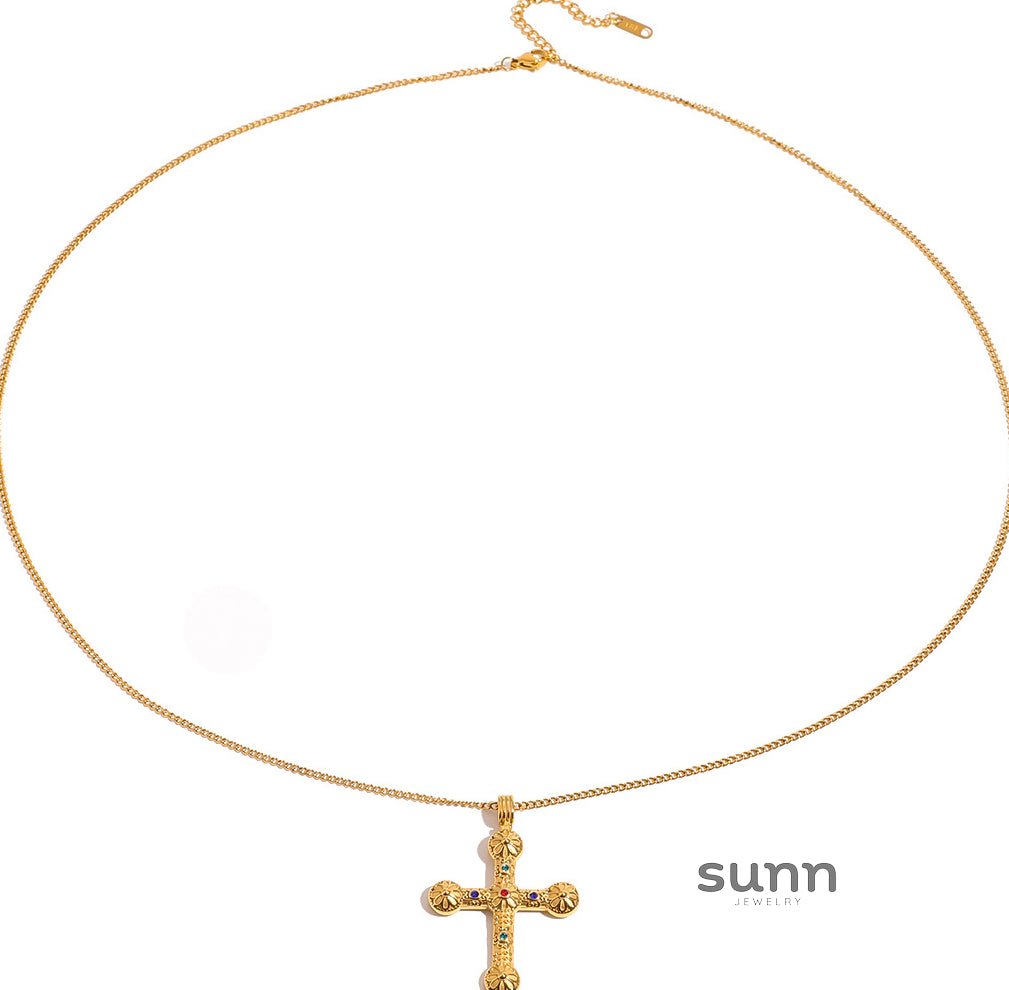 Anusha Diamond Cross Sweater Necklace [TKRNXIC5]