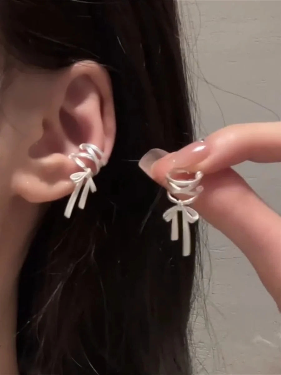 Anya Ballet Bow Ear Cuff