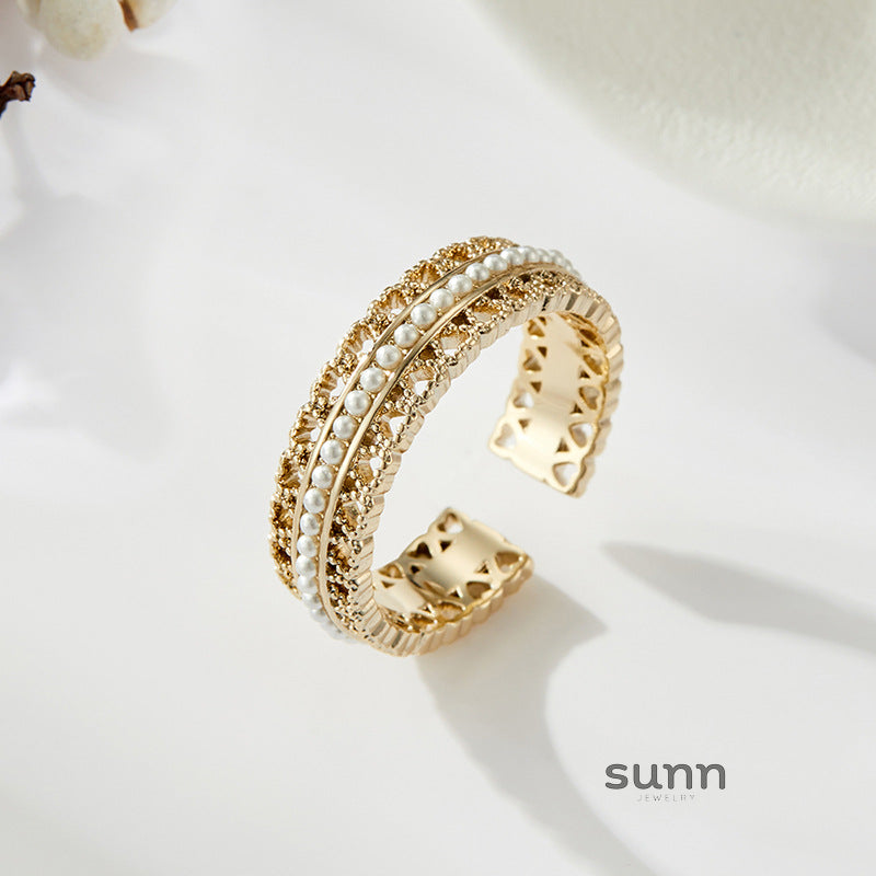 Anyah Pearl Heart Open Ring [4KZ1WB4E]