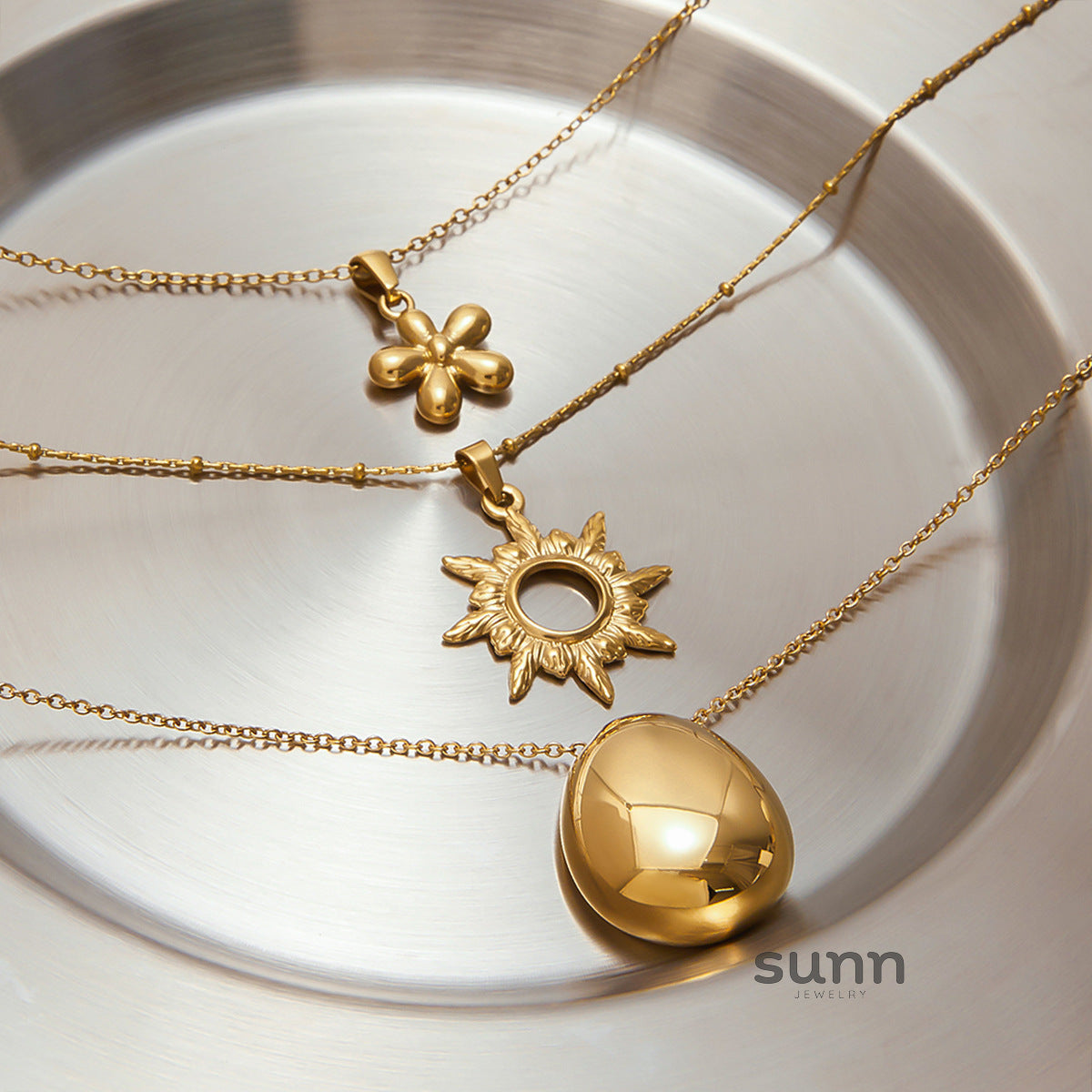 Arabelle Gilded Geometric Necklace [V4ONGZCN]
