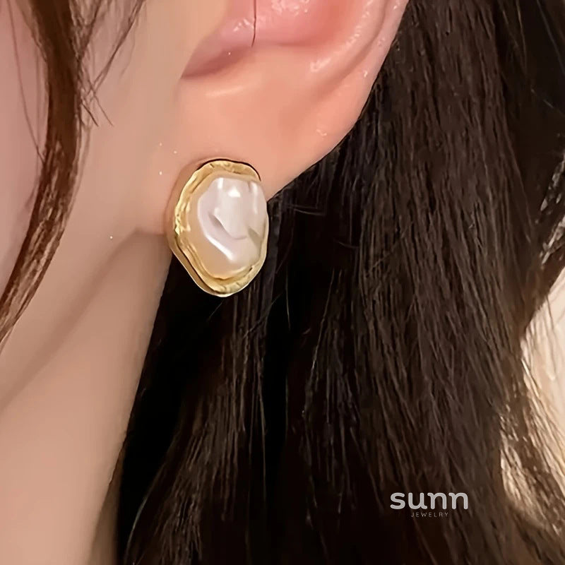 Araina Oval Pearl Earrings [154A8PQM]