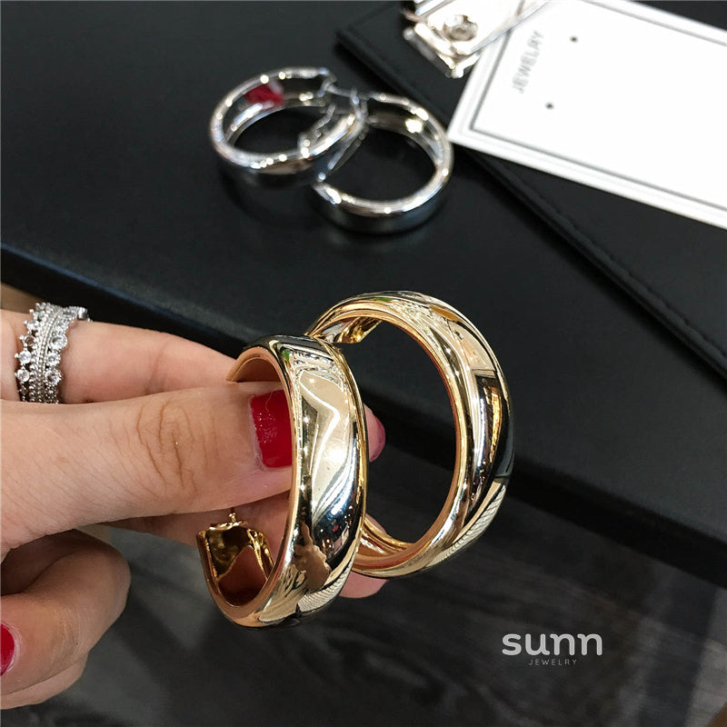 Araina Statement Hoop Earrings [HK4WR08Q]