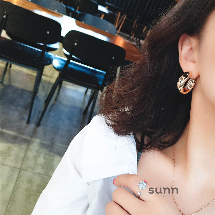 Araina Statement Hoop Earrings [FRLFUYZB]