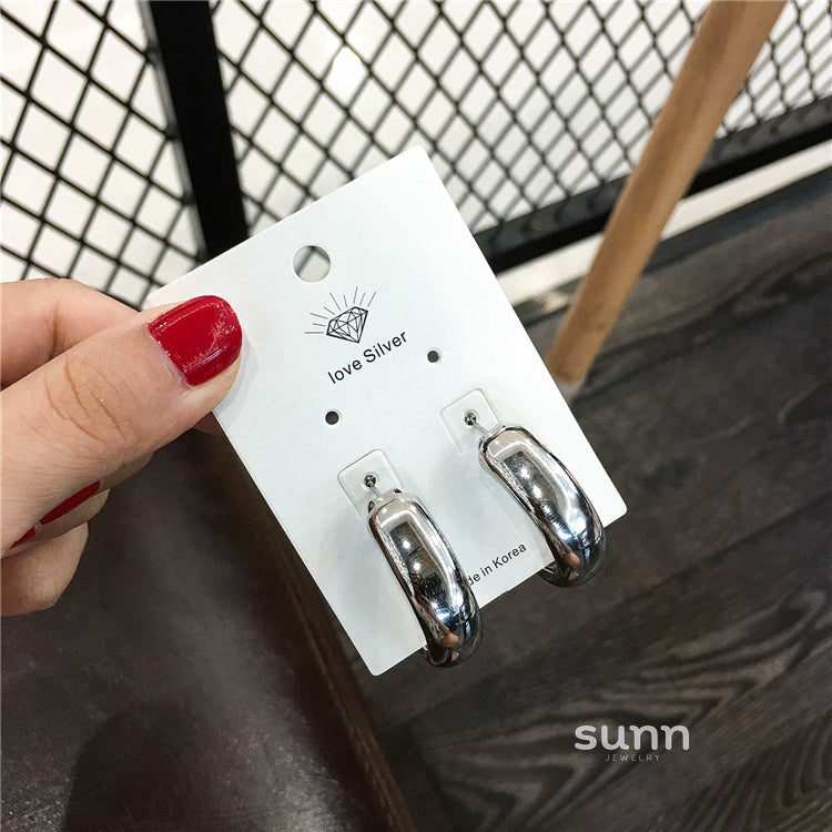 Araina Statement Hoop Earrings [2GHJ8TKK]