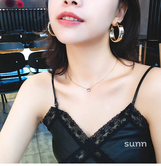 Araina Statement Hoop Earrings [AKBB36Y5]