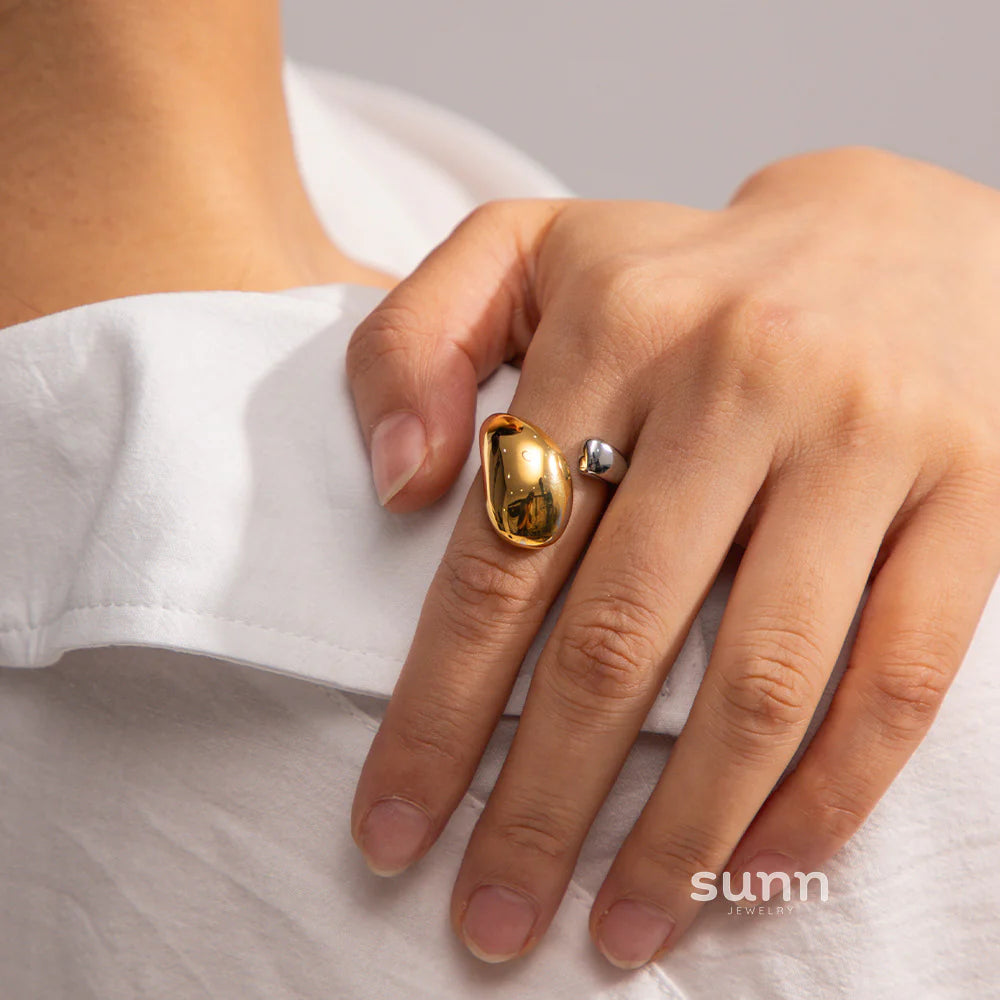 Arantza Sculpted Open Ring