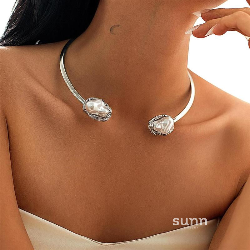 Archer Baroque Pearl Choker [W0L0HQ2W]