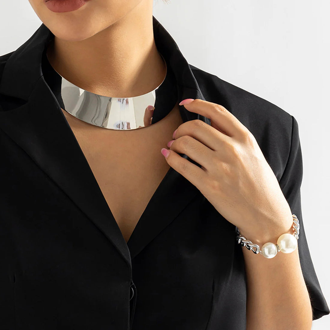 Aria Geometric Metal Choker