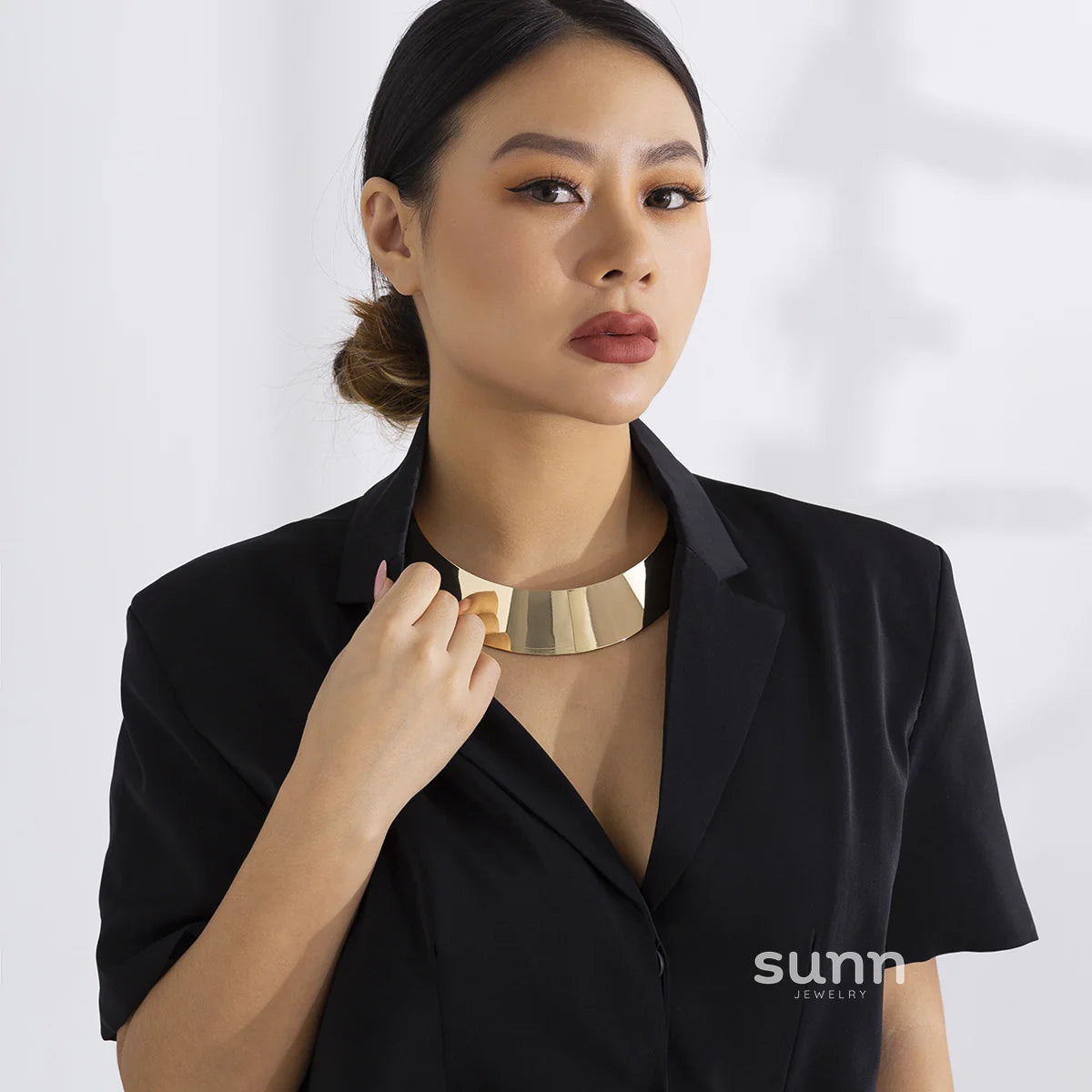 Aria Geometric Metal Choker