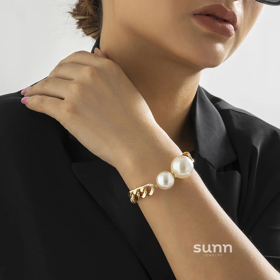 Aria Geometric Metal Choker
