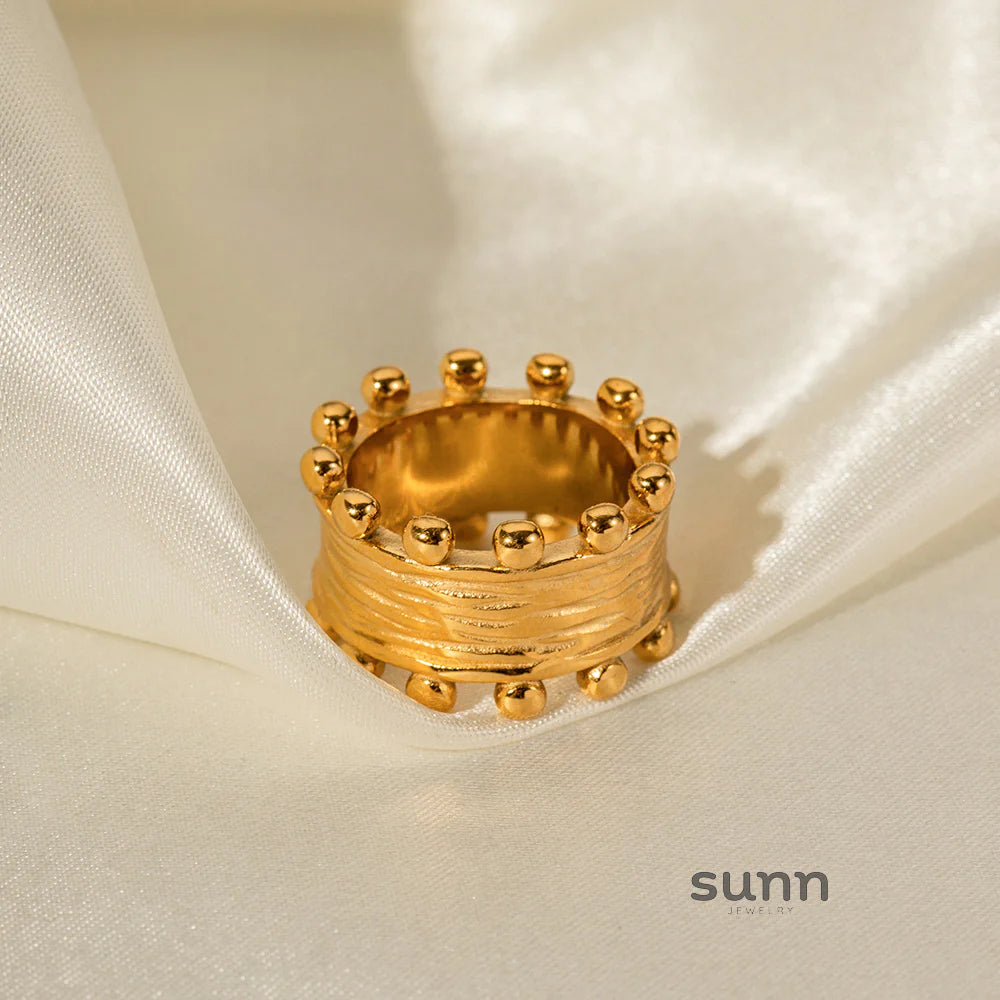 Ariadne Sculpted Gold Statement Ring