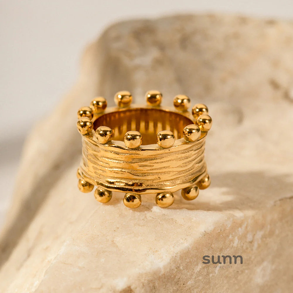 Ariadne Sculpted Gold Statement Ring