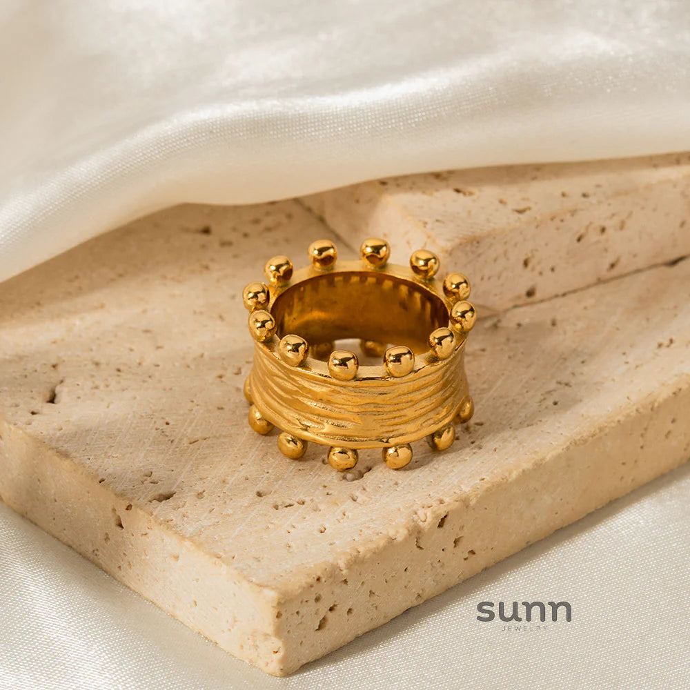 Ariadne Sculpted Gold Statement Ring