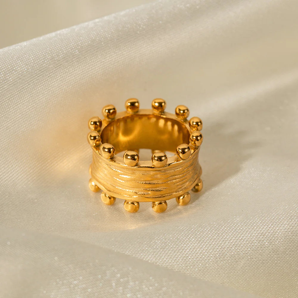 Ariadne Sculpted Gold Statement Ring