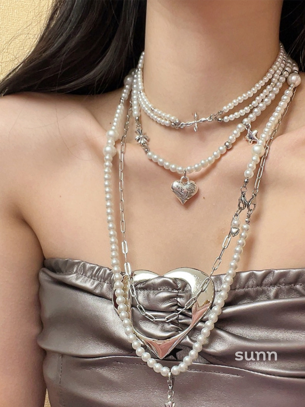 Arian Layered Pearl Cross Necklace [K38BPKZ0]