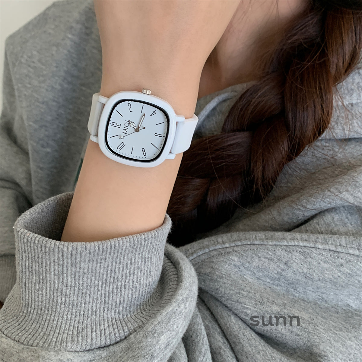 Ariana Modern Square Wrist Watch [QNQ98DS0]