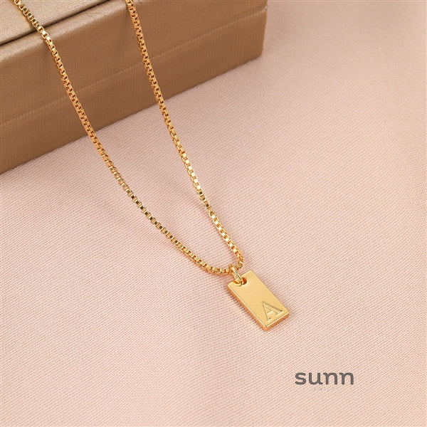 Arianna Initial Box Chain Necklace [JYOF8BVY]