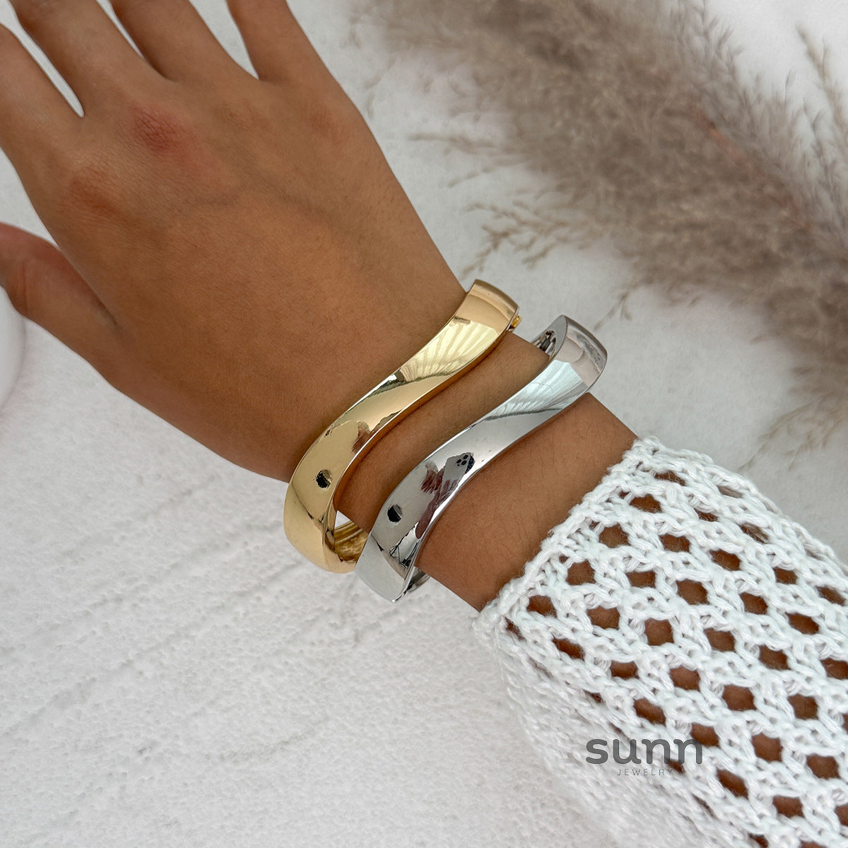 Arianne Sculpted Cuff Bracelet [G86EY8P5]