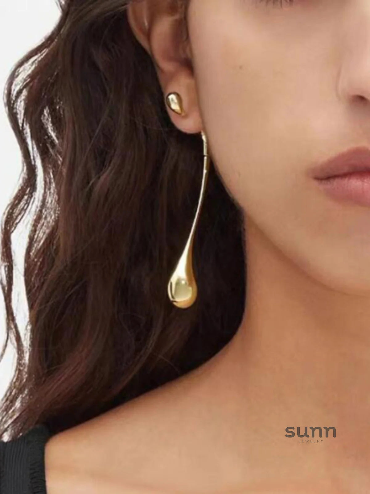 Arianni Sculpted Drop Earrings