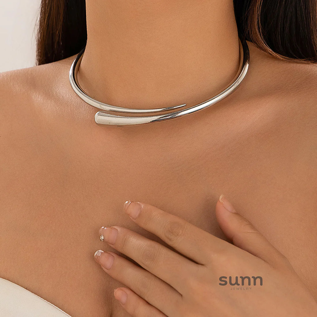 Aribella Sculpted Collar Choker