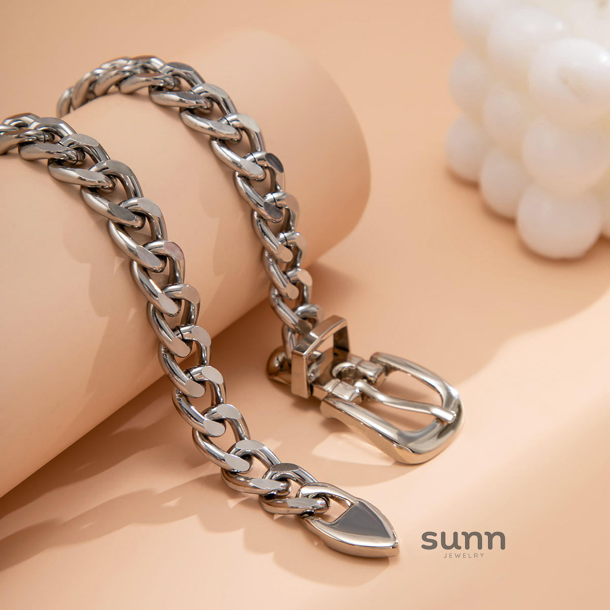 Ariella Statement Buckle Necklace [JY13OVYL]
