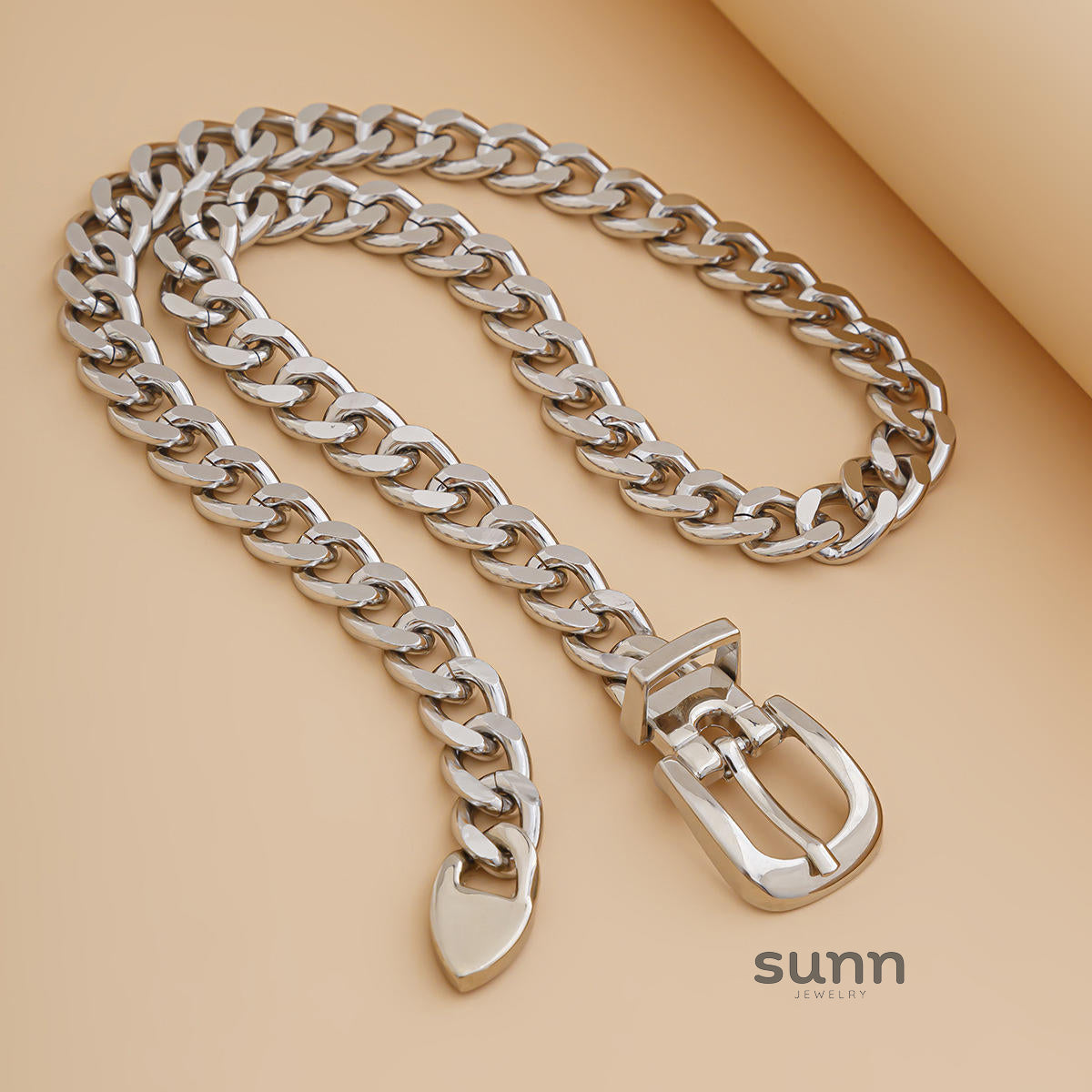 Ariella Statement Buckle Necklace [XH31O045]