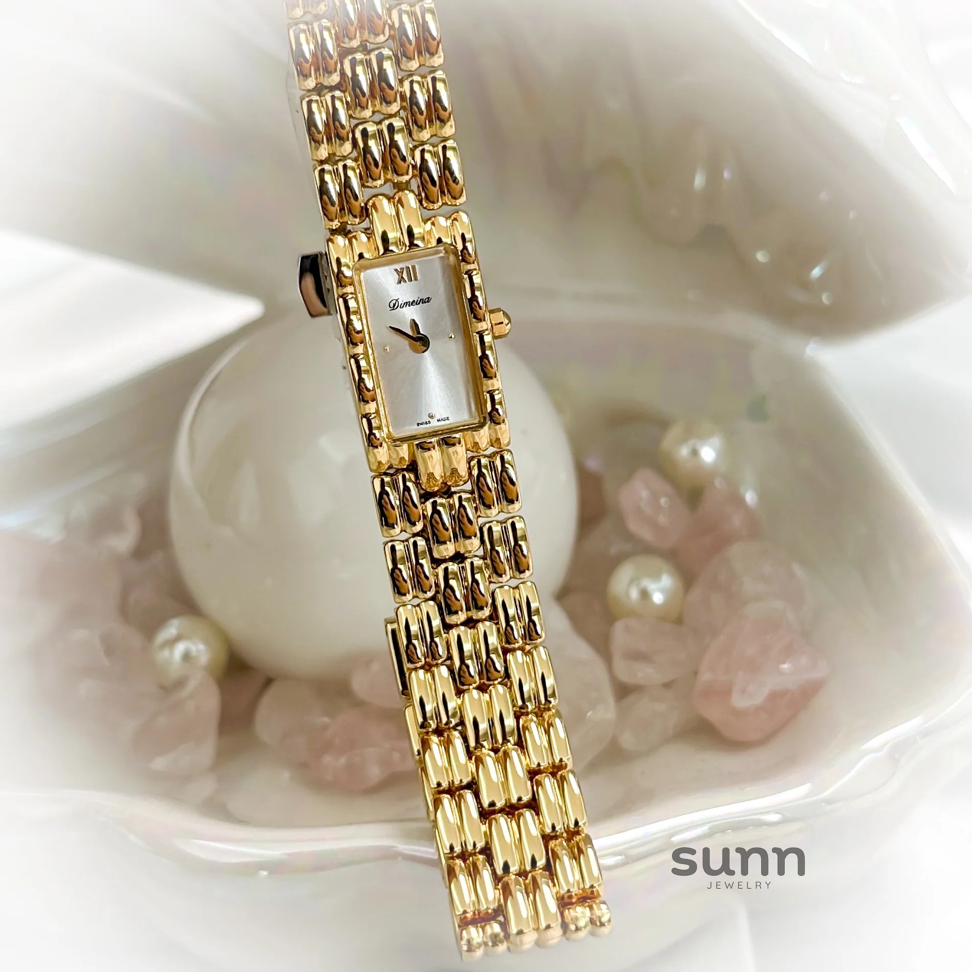 Arika Vintage Square Bracelet Watch