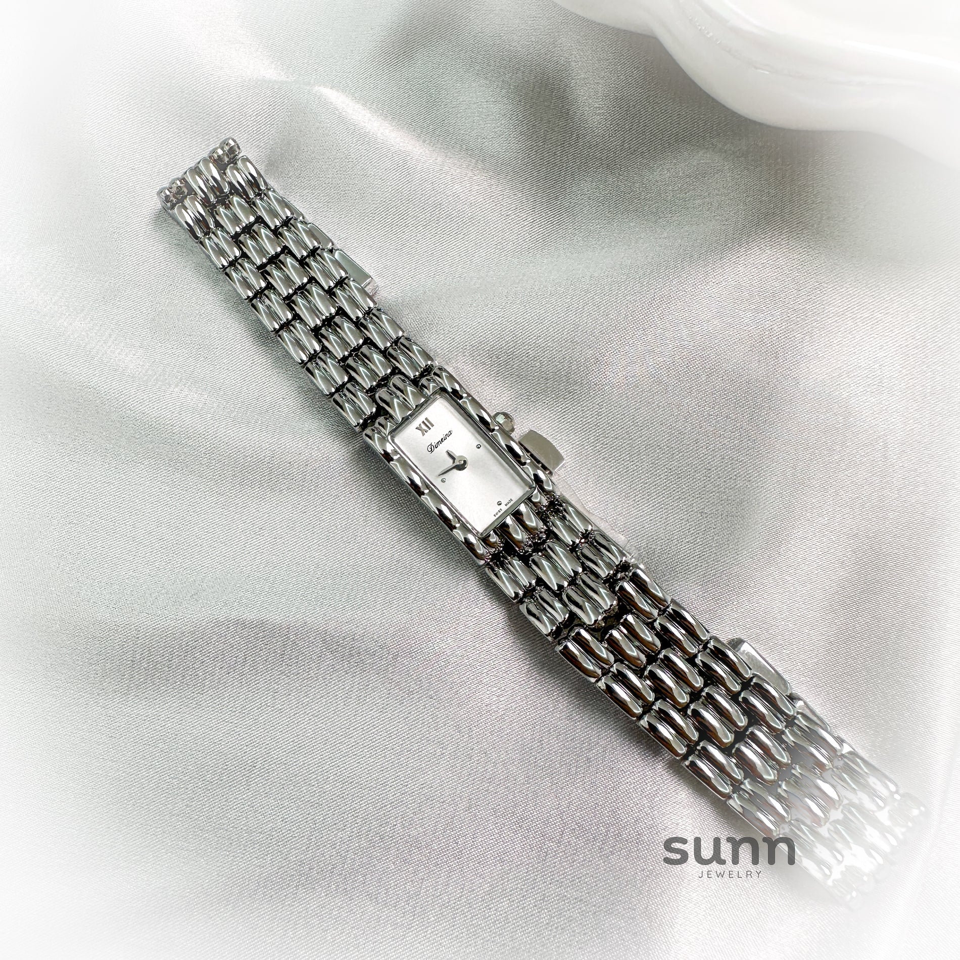 Arika Vintage Square Bracelet Watch