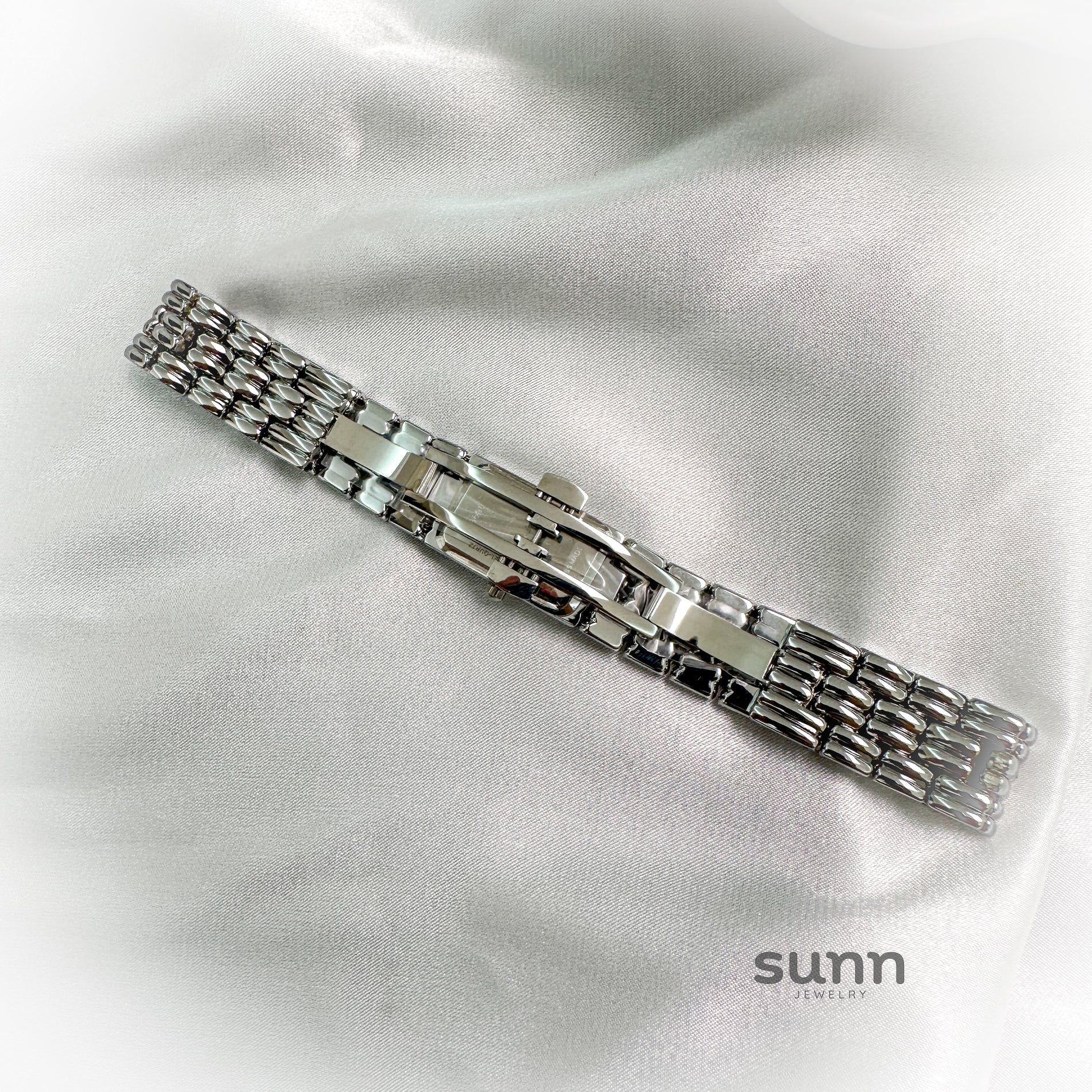 Arika Vintage Square Bracelet Watch