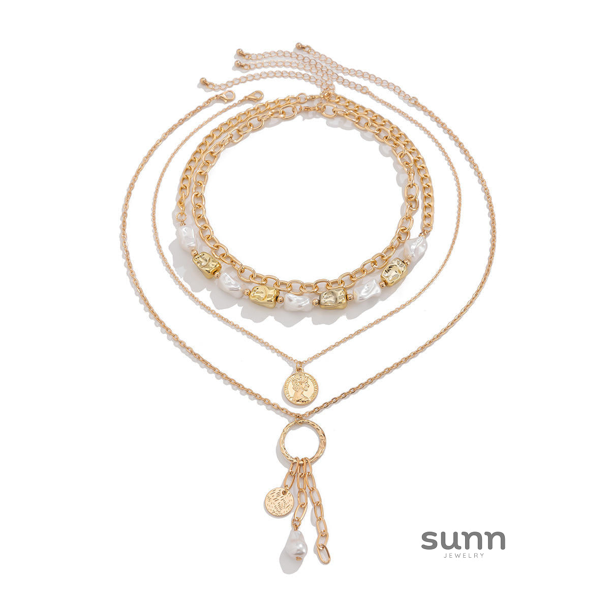Arina Layered Pearl Portrait Necklace [67E1R0WU]