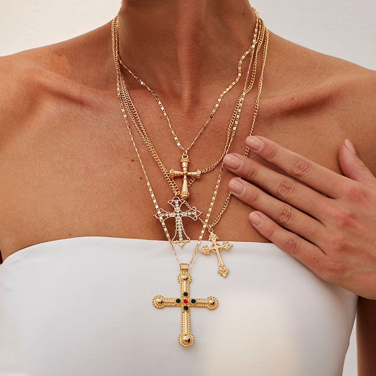 Ariyah Layered Pearl Cross Necklace [EXGSSXB8]