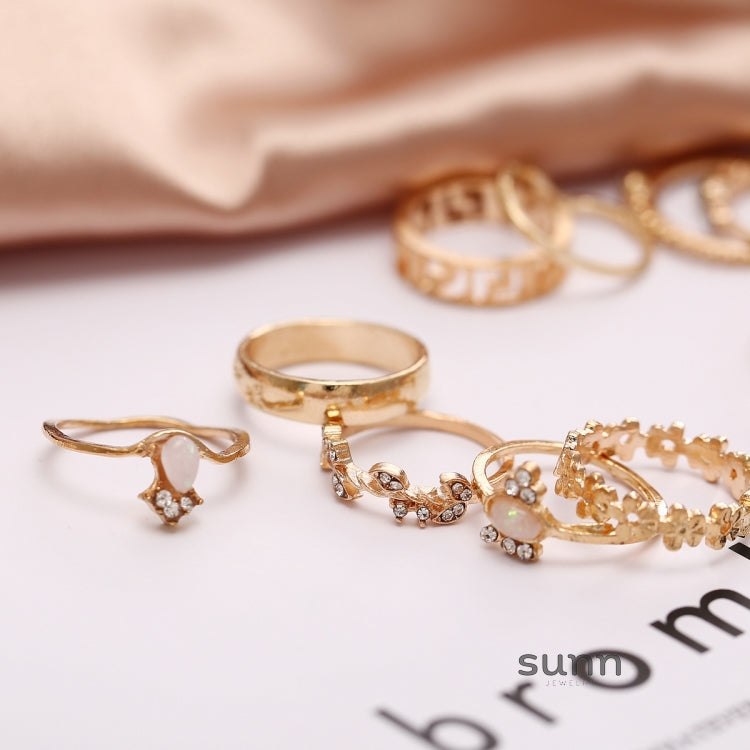 Ariyah Retro Stacking Ring Set [EX2V763U]