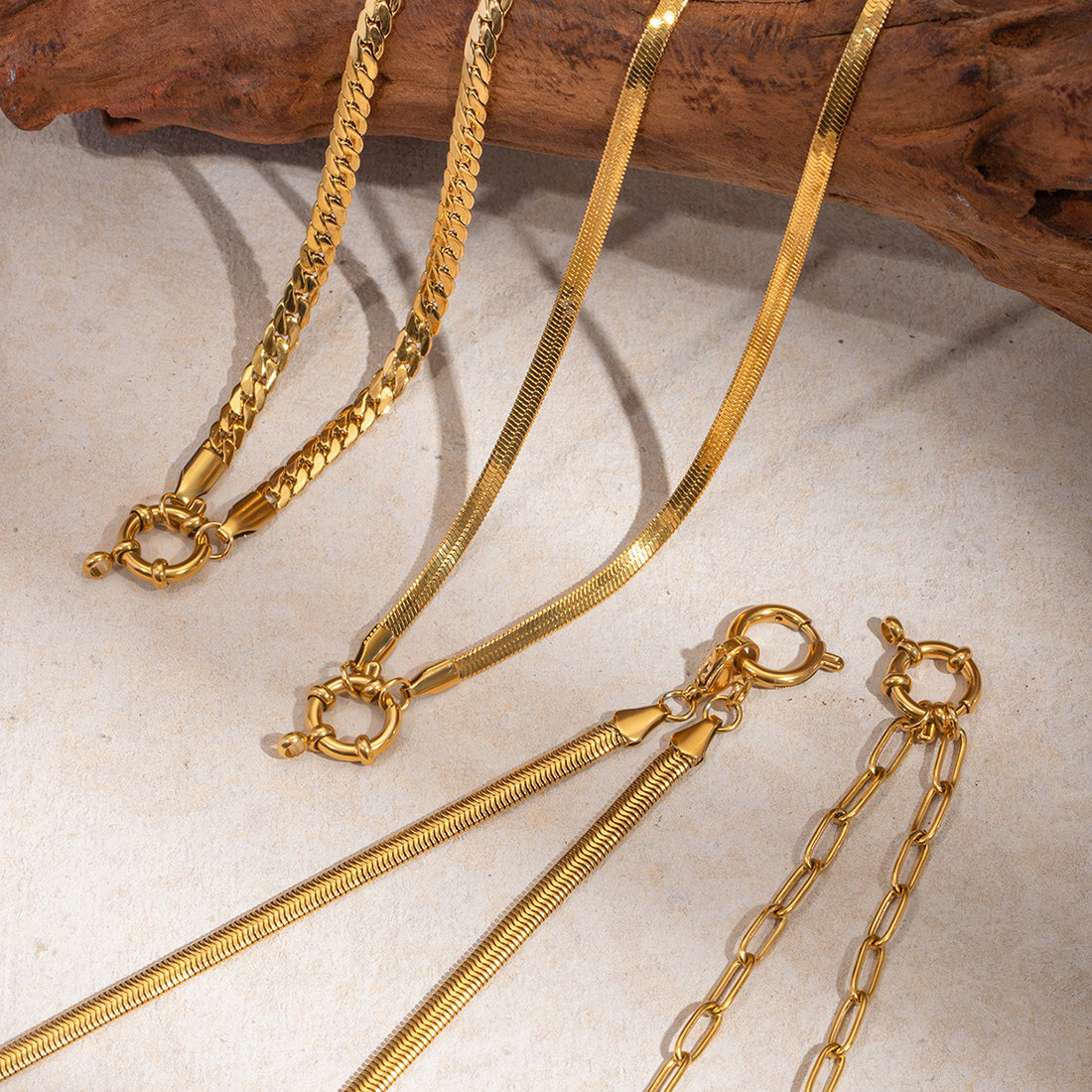 Arlie Sleek Bar Necklace [V3FKMKSO]