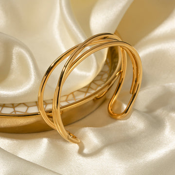 Arlo Ripple Bangle Bracelet [DK13AMJ8]