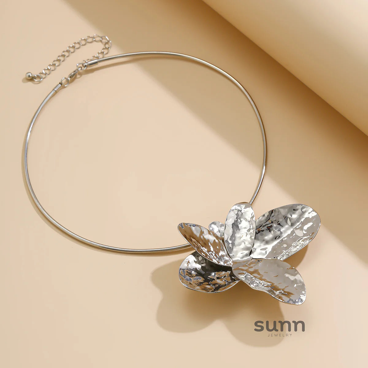 Arlowe Irregular Petal Choker