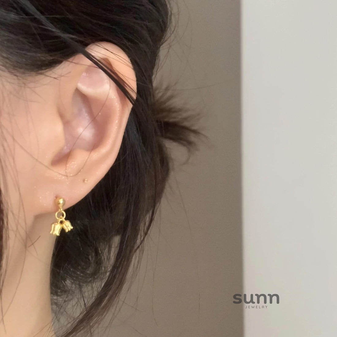 Arlyn Vintage Lily Earrings