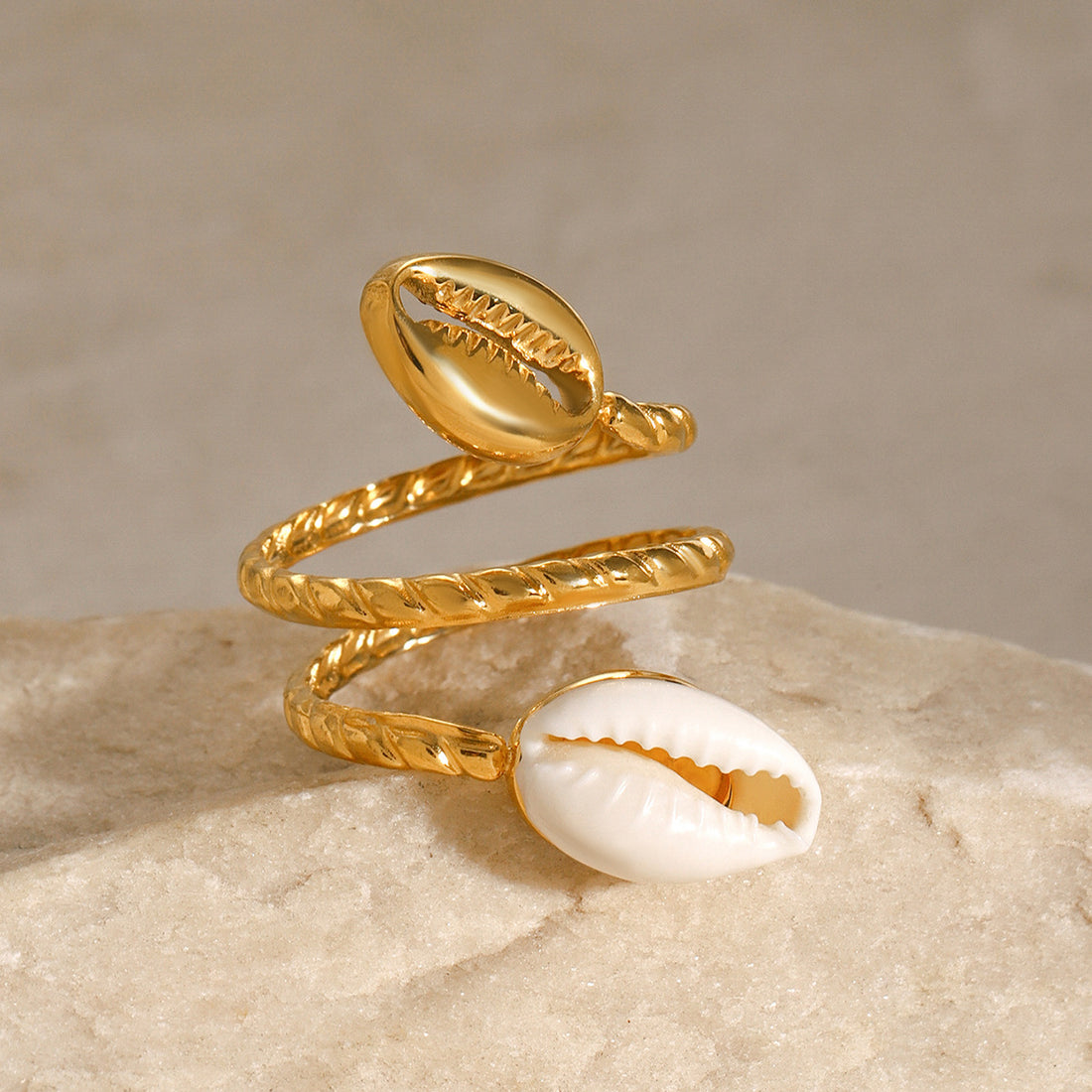 Arlynn Sculpted Open Ring [B4HE7LZ6]
