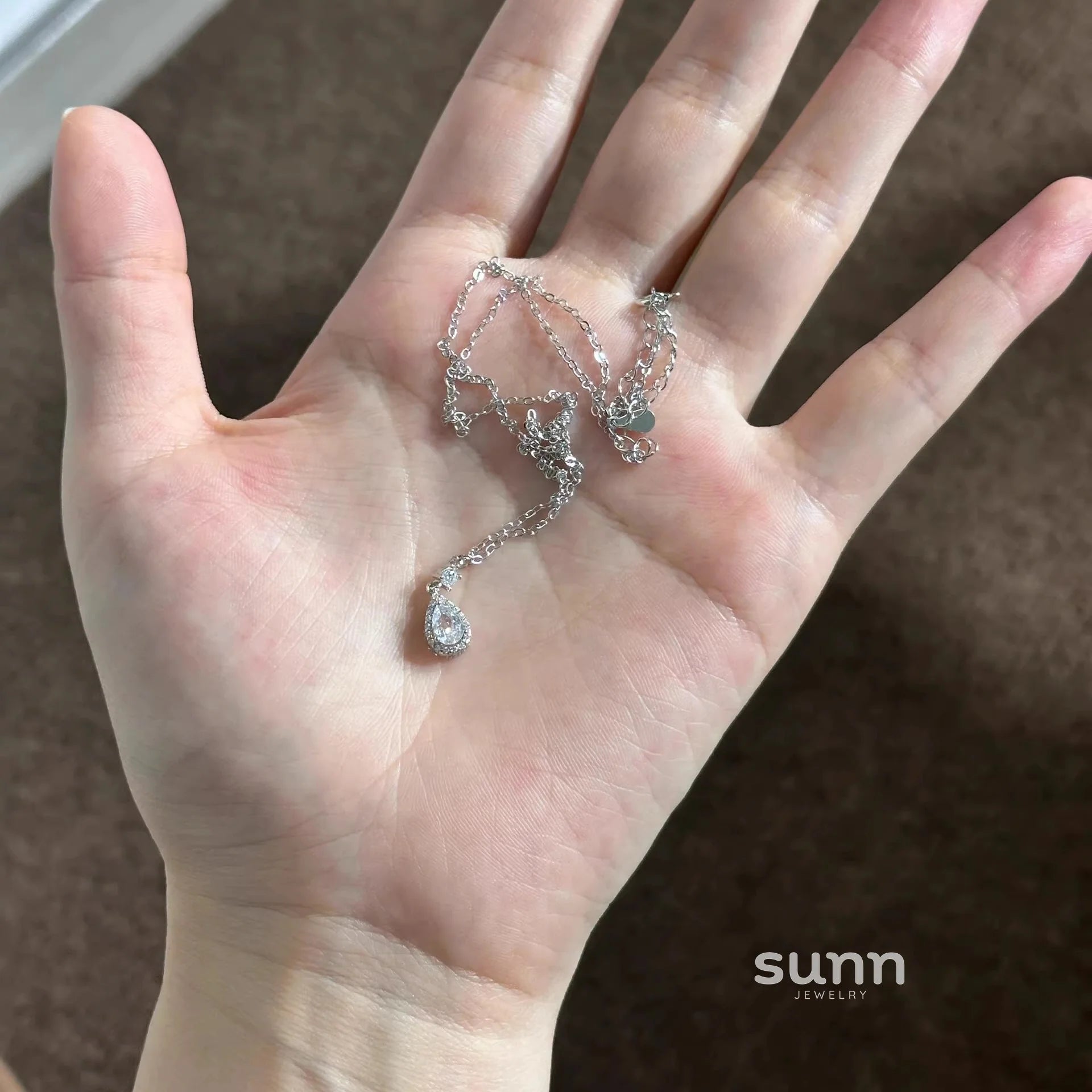 Arrow Glimmer Waterdrop Necklace