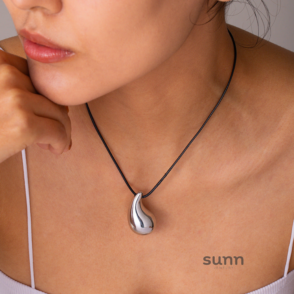Arwa Layered Water Drop Necklace [OVHFZTYZ]