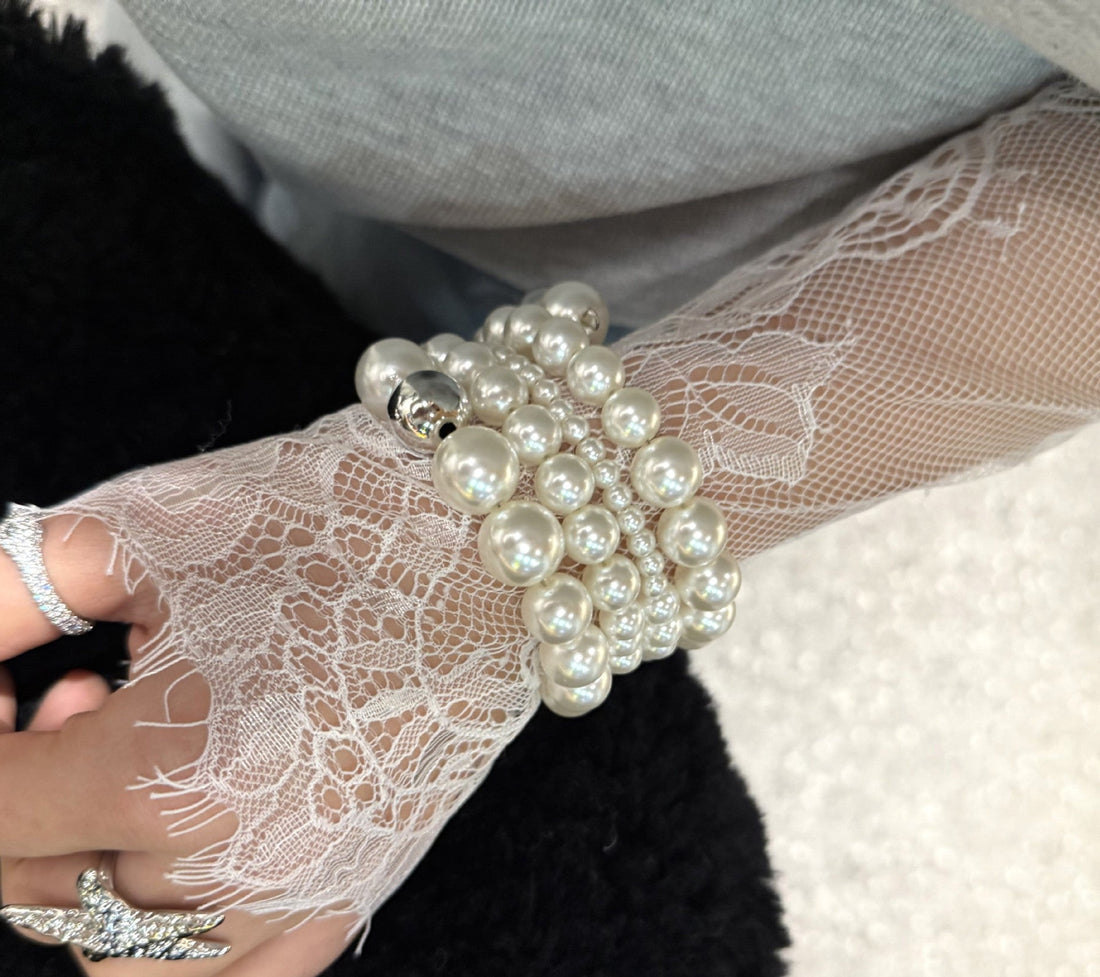 Aryianna Wrapped Pearl Bracelet [PW9AH33Z]