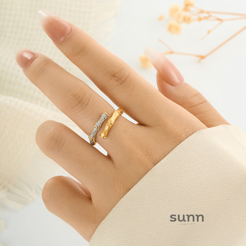 Aseel Two-Tone Bamboo Zircon Ring [SJWRTIJD]