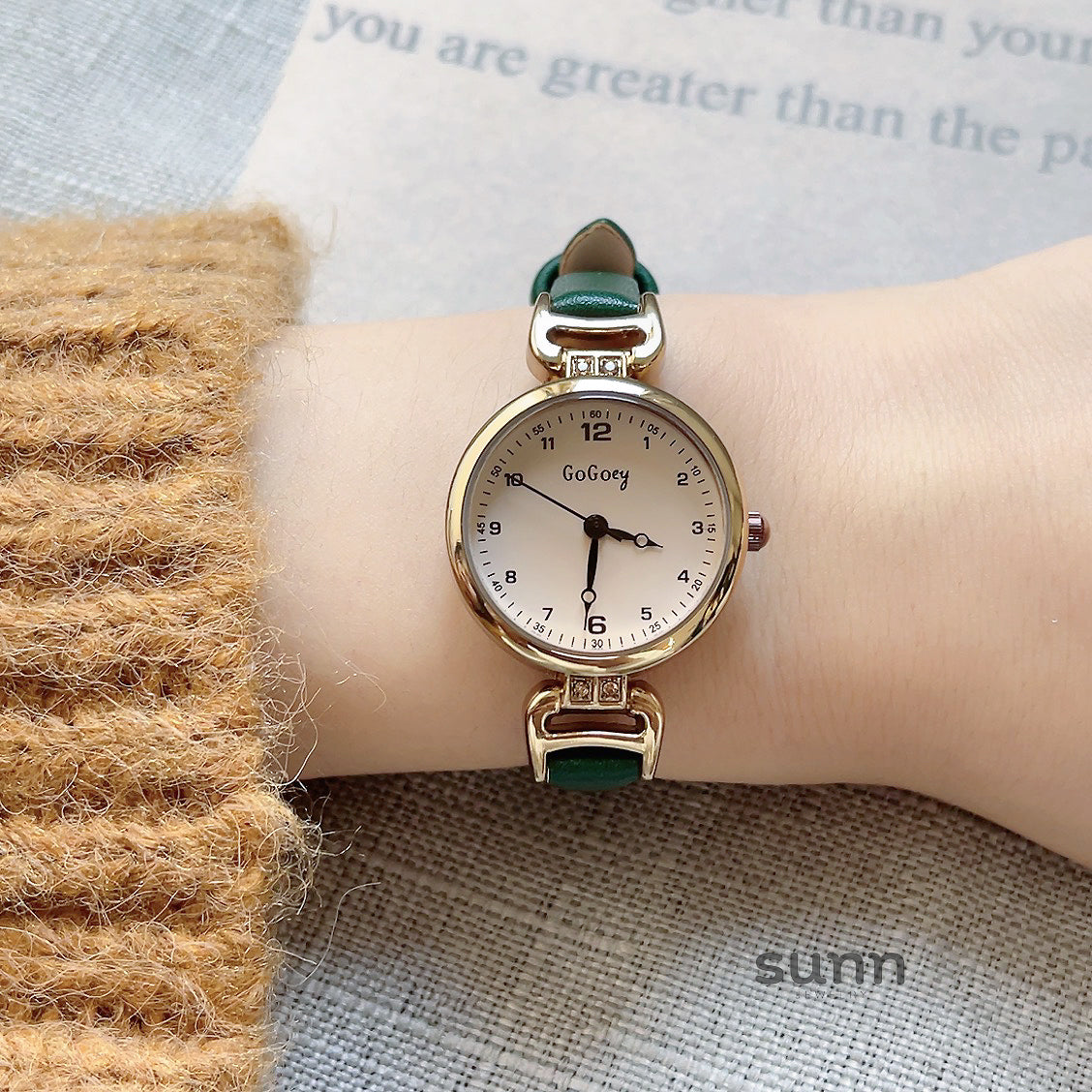 Ashlynne Minimalist Retro Watch [U8KIUH22]