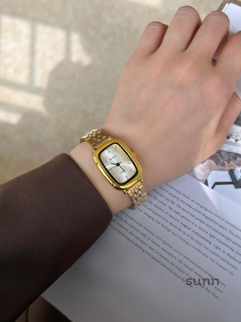Asia Gold Tone Square Watch [FOPVIDXP]